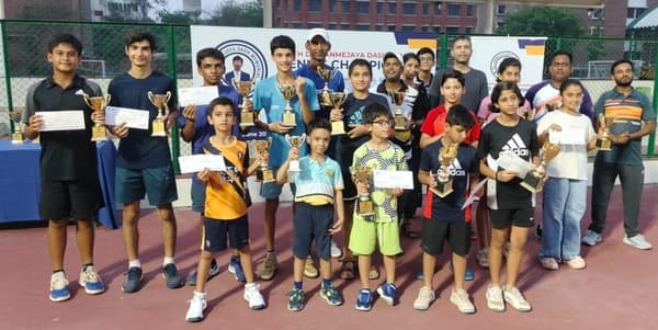 Neelachal Tennis Academy students and coaches